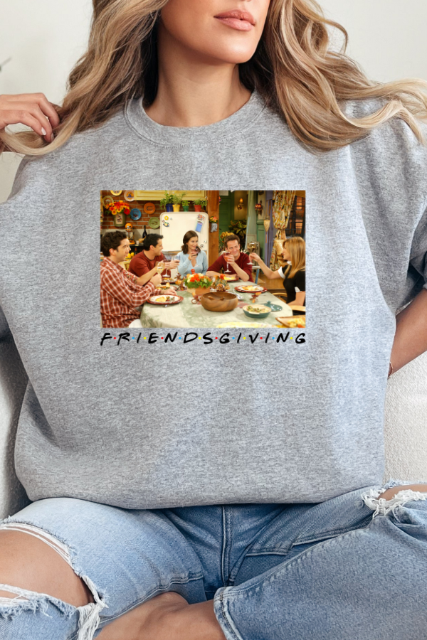 FRIENDSGIVING CREW SWEATSHIRT (GILDAN)